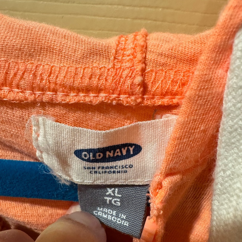Old Navy Women’s Coral Zip-Up Hoodie - Picture 5 of 5